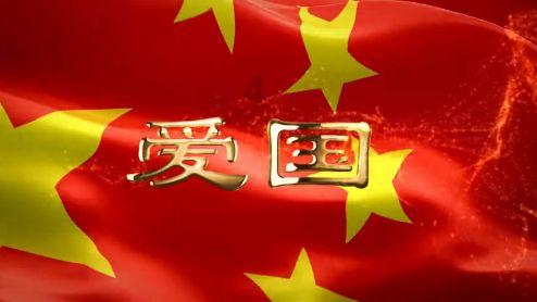 白色和红色撞色的短袖连衣裙搭配浅色系高跟鞋，优雅甜美有气质，你爱了吗？游戏画面